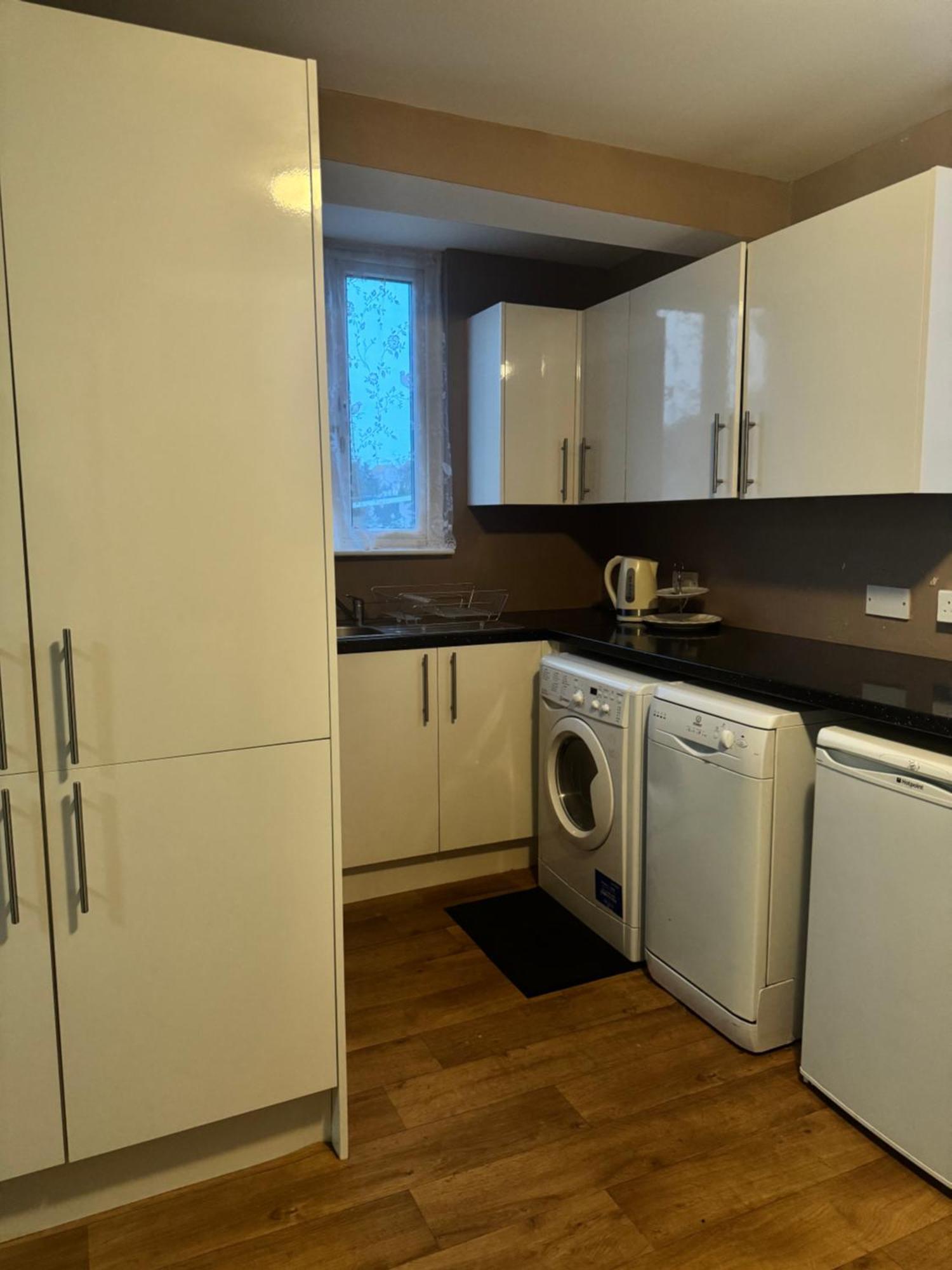 Jxb Homes - Lovely And Spacious Rooms Cliftonville المظهر الخارجي الصورة